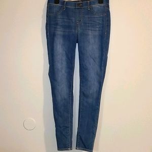 EUC VanillaStar Mid Rise Jeggins
